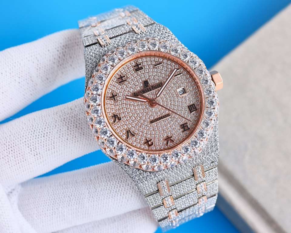 Large diamond-encrusted rimmed uniformAP Audemars Piguet A real man has to take Audemars Piguet Own AP, brand new bezel with large diamond-set bezel, using imported Citizen to change the 324 machine Automatic Mechanical 