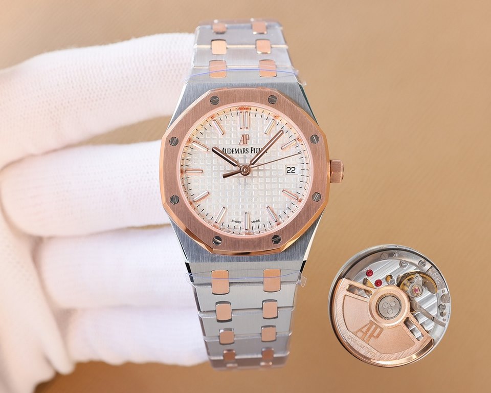 The latest women's AP Audemars Piguet Royal Oak 77350 77351 model mechanical watch! Diameter 34 mm. Self-winding Calibre 5800 movement with automatic oscillating weight in pink gold specially designed for this model (zer