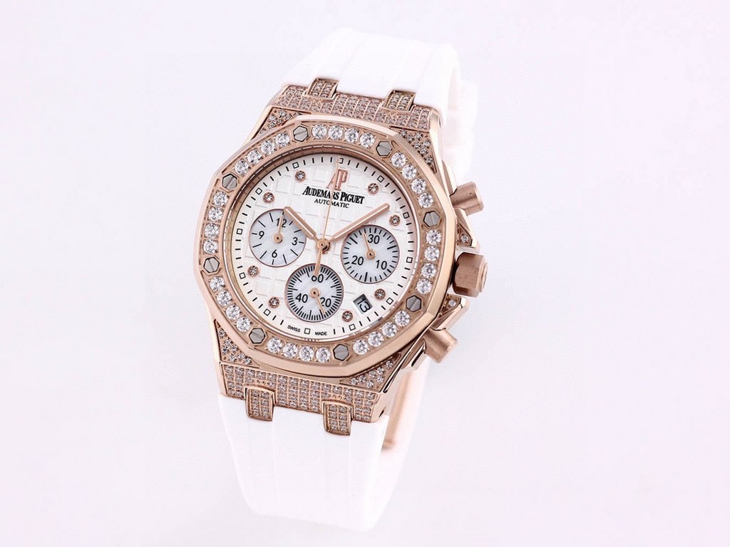 AP Women's! Royal Oak! Six-hand chronograph quartz movement! Sapphire scratch-resistant glass! Exquisite full diamond case cover! Imported rubber strap! New model on the market! The best of Audemars Piguet's women's clas