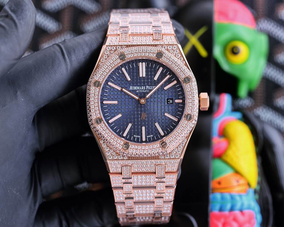 Audemars Piguet AP Royal Oak Series A sky full of diamonds watch arrives in small quantities Equipped with 316L imported stainless steel case steel belt Selected imported Austrian rhinestones Equipped with cal.3120 autom