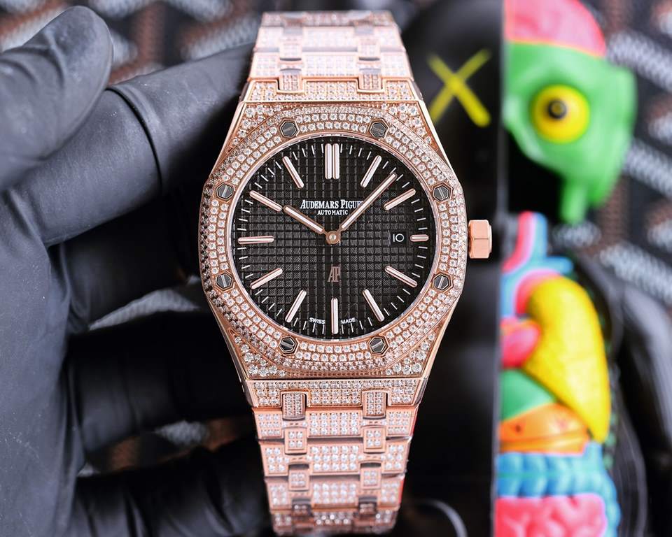 Audemars Piguet AP Royal Oak Series A sky full of diamonds watch arrives in small quantities Equipped with 316L imported stainless steel case steel belt Selected imported Austrian rhinestones Equipped with cal.3120 autom