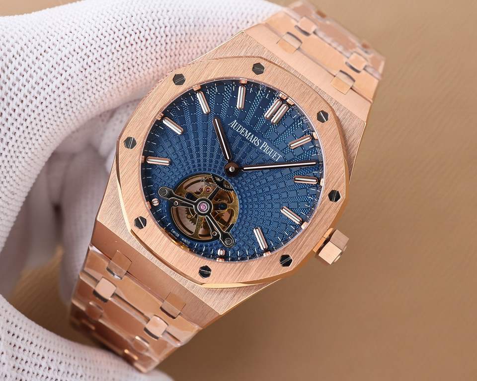 Factory.2022 Audemars Piguet Royal Oak series,   with imported silicone strap more comfortable to wear.(New products arrive in small quantities)Audemars Piguet is still on the road of exploration and innovation, launchin