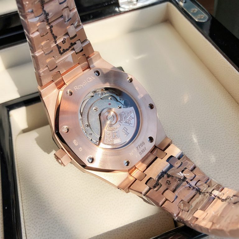 Wholesale Boxes Hong Kong and USA Direct ShippingAudemars Piguet Royal OakModel 152070R.00.12400R.01 - A shocker the movement has been skeletonized by removing the excesses from the deck - the pinnacle of steel watchmaki