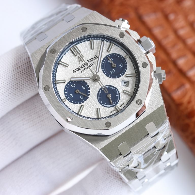 New AP  Audemars Piguet Royal Oak 26331OR chronograph, using the same as the genuine (6-letter position small seconds) 7750 chronograph movement, 316 steel case through the brushed and partially polished and polished tre