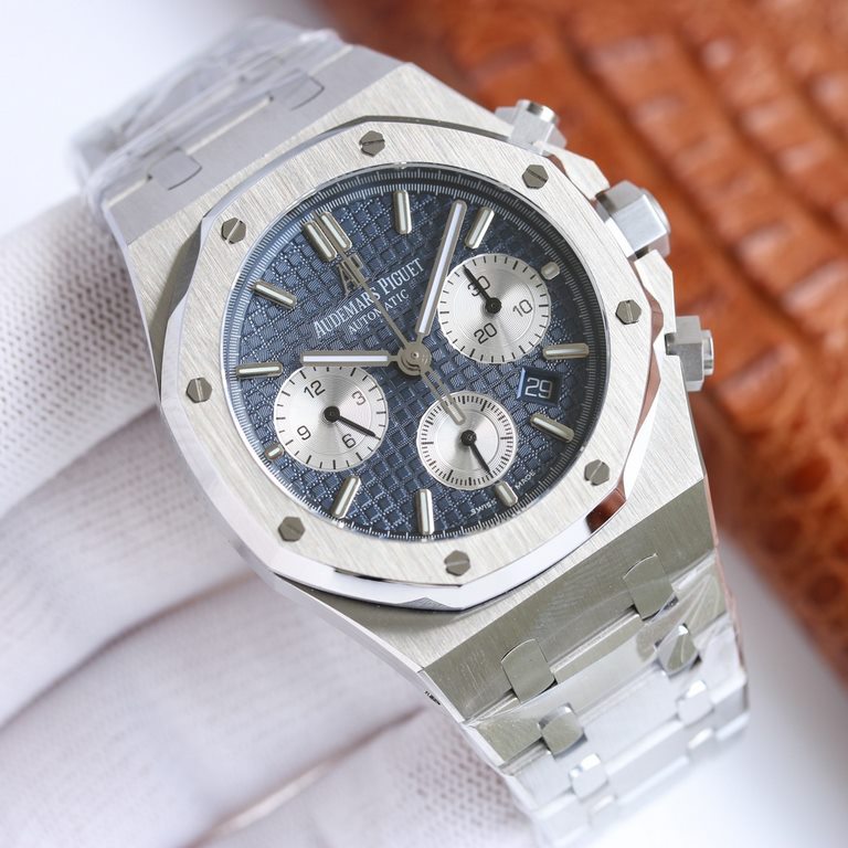 New AP  Audemars Piguet Royal Oak 26331OR chronograph, using the same as the genuine (6-letter position small seconds) 7750 chronograph movement, 316 steel case through the brushed and partially polished and polished tre