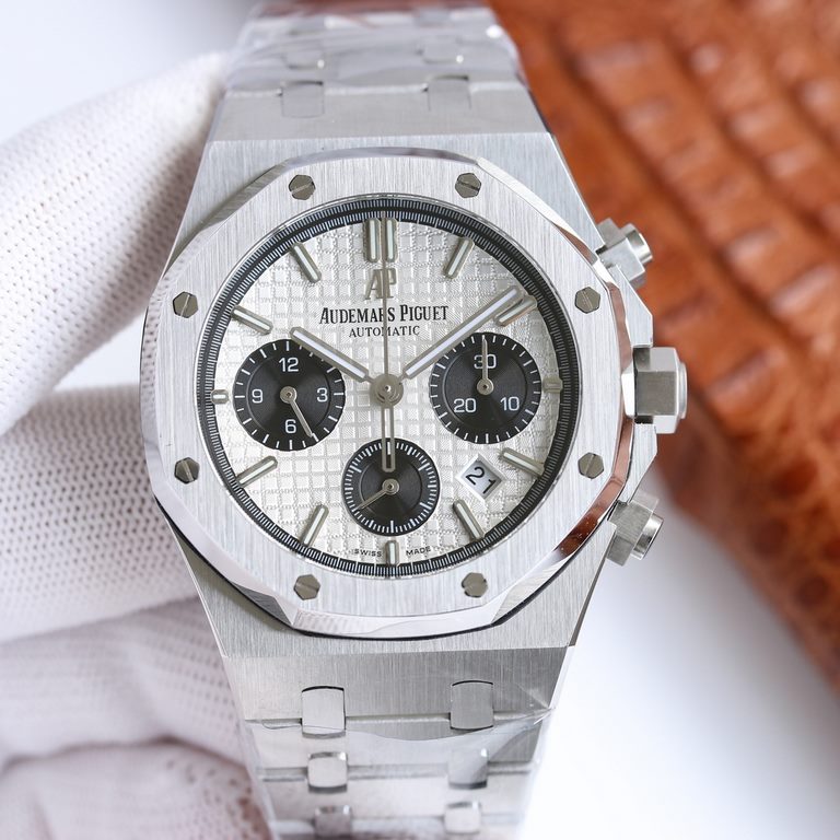 New AP  Audemars Piguet Royal Oak 26331OR chronograph, using the same as the genuine (6-letter position small seconds) 7750 chronograph movement, 316 steel case through the brushed and partially polished and polished tre