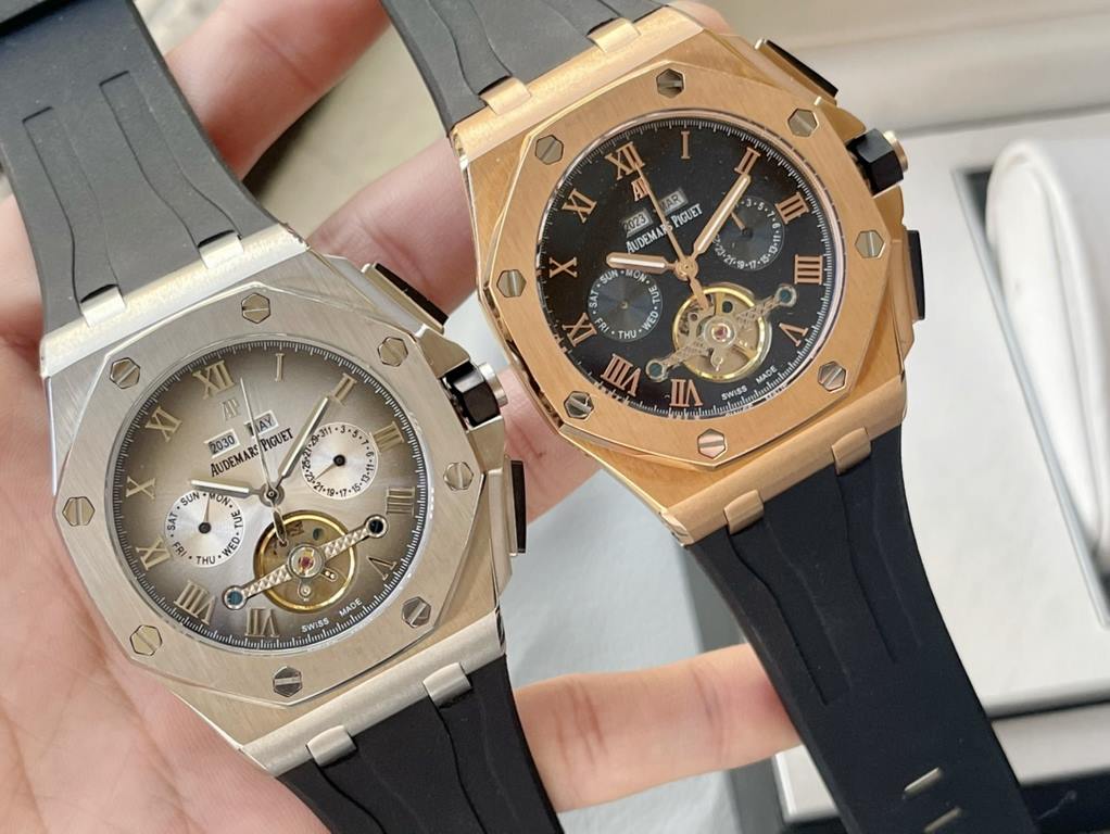 Same. Audemars Piguet - Audemars Piguet   Royal Oak Offshore Collection Anti-glare treatment mineral glass Size 42mm  14mm , waterproof tape with AP lettering original pin buckle Fully automatic mechanical movement , dia