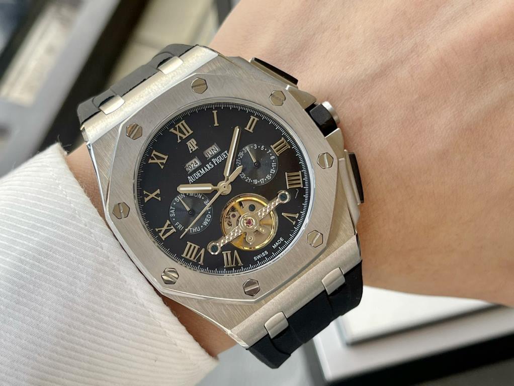 Same. Audemars Piguet - Audemars Piguet   Royal Oak Offshore Collection Anti-glare treatment mineral glass Size 42mm  14mm , waterproof tape with AP lettering original pin buckle Fully automatic mechanical movement , dia