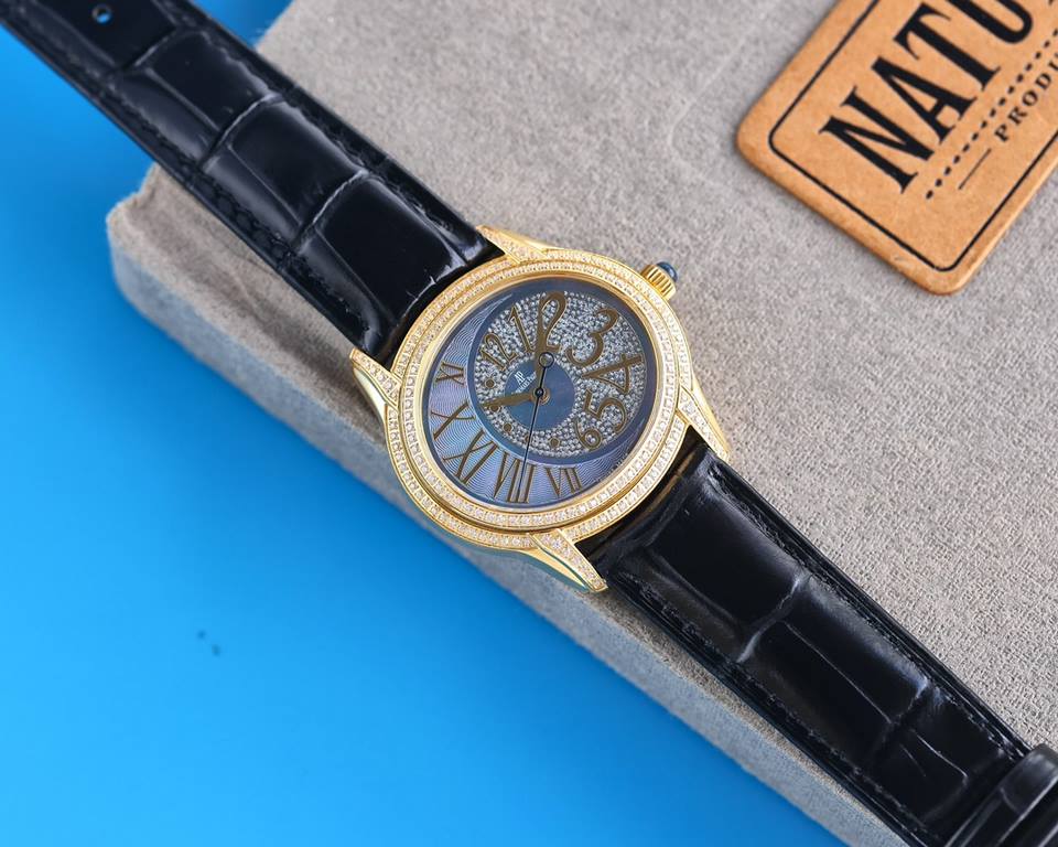 The AP Audemars Piguet Millenary 77303BC unisex watch (35mm) is a gorgeous watch that is full of design and looks great on the wrist. Dial material black mother-of-pearl and white mother-of-pearl dial decorated with a fl