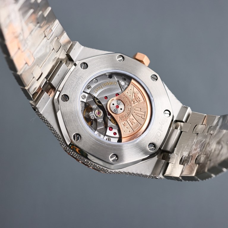 Large diamond encrusted bezel uniformAP Audemars Piguet A real man has to take Audemars Piguet Own AP, brand new bezel with large diamond-set bezel, using imported Citizen to change the 324 machine Automatic Mechanical M