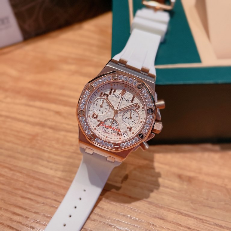 Netflix explosive models AP Audemars Piguet Royal Oak series Beauty almost manually one! Stainless steel case with diamond-set octagonal diamond case edge design Imported Japanese multi kinetic quartz movement Stable wit