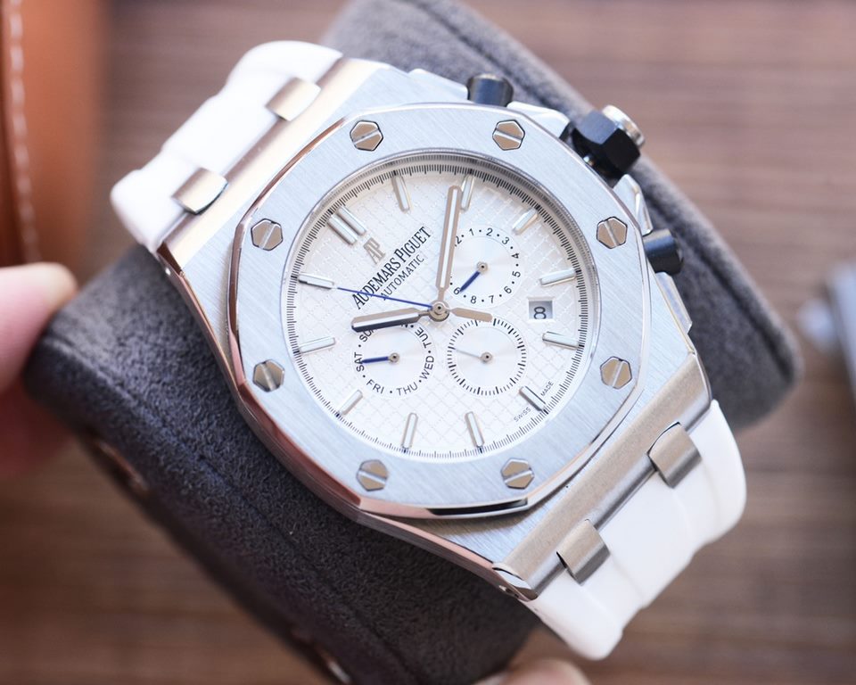 The grand finale of the year! Superb value for money! (Audemars Piguet Audemars Piguet is consistent with the original, super high quality in the market)Audemars Piguet Royal Oak Offshore, self-winding mechanical movemen