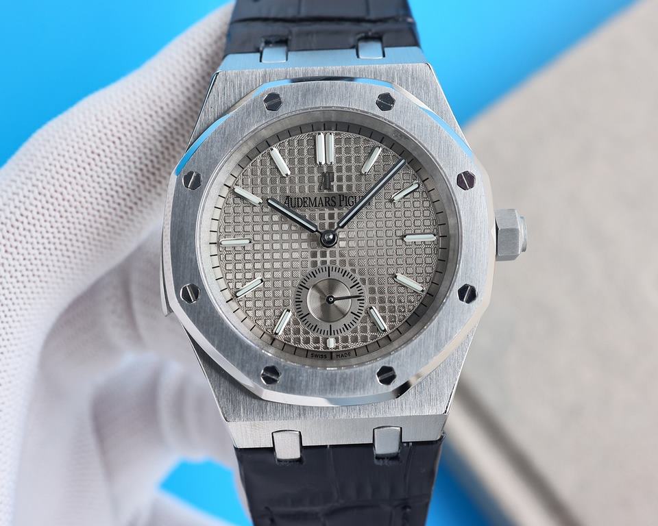 Audemars Piguet Royal Oak 1252 two and a half needle shock on the line, the achievement of the peak of the steel table - the interpretation of the strength of the reigning steel king! Genuine disassembled and molded, the