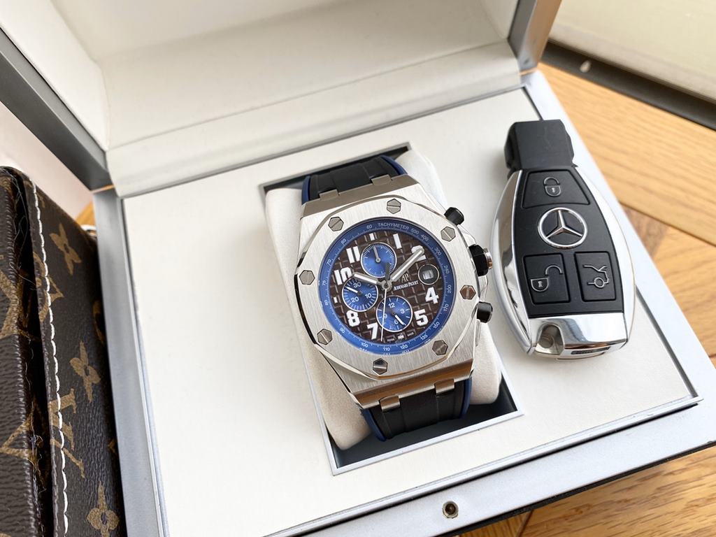 Audemars Piguet - AP  Royal Oak Multifunction Men's Watch Automatic Mechanical Movement 316 stainless steel case Mineral Super Glass Imported Rubber Strap Diameter 43mm Thickness 12mm BST Actual Photos The watch represen