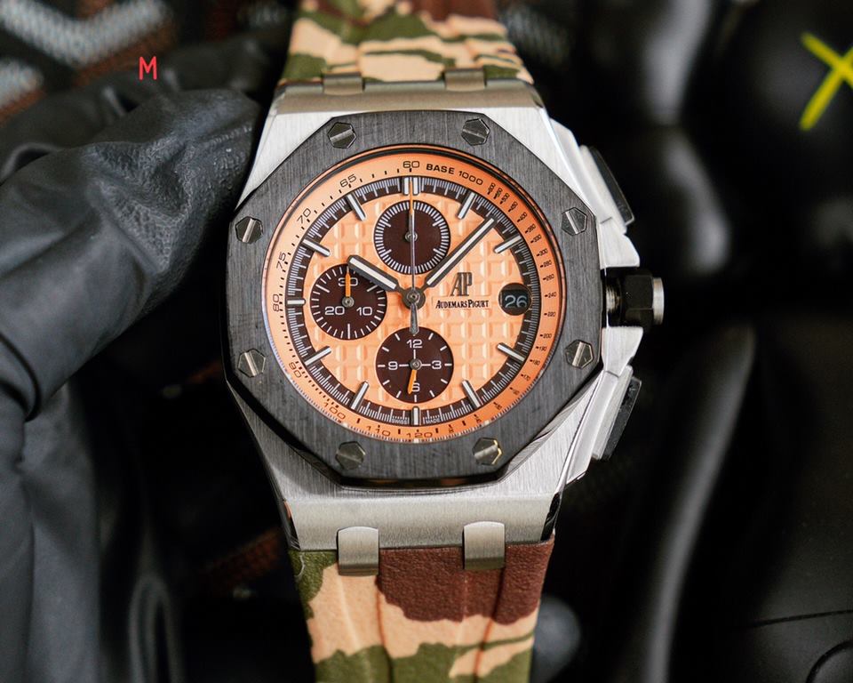 Audemars Piguet AP Royal Oak Coated glass Size 42mm14mm Water-resistant Tape with AP original pin buckle Movement Japanese multifunctional quartz Octagonal brushed steel case with mesh face Cold and hegemonic A different