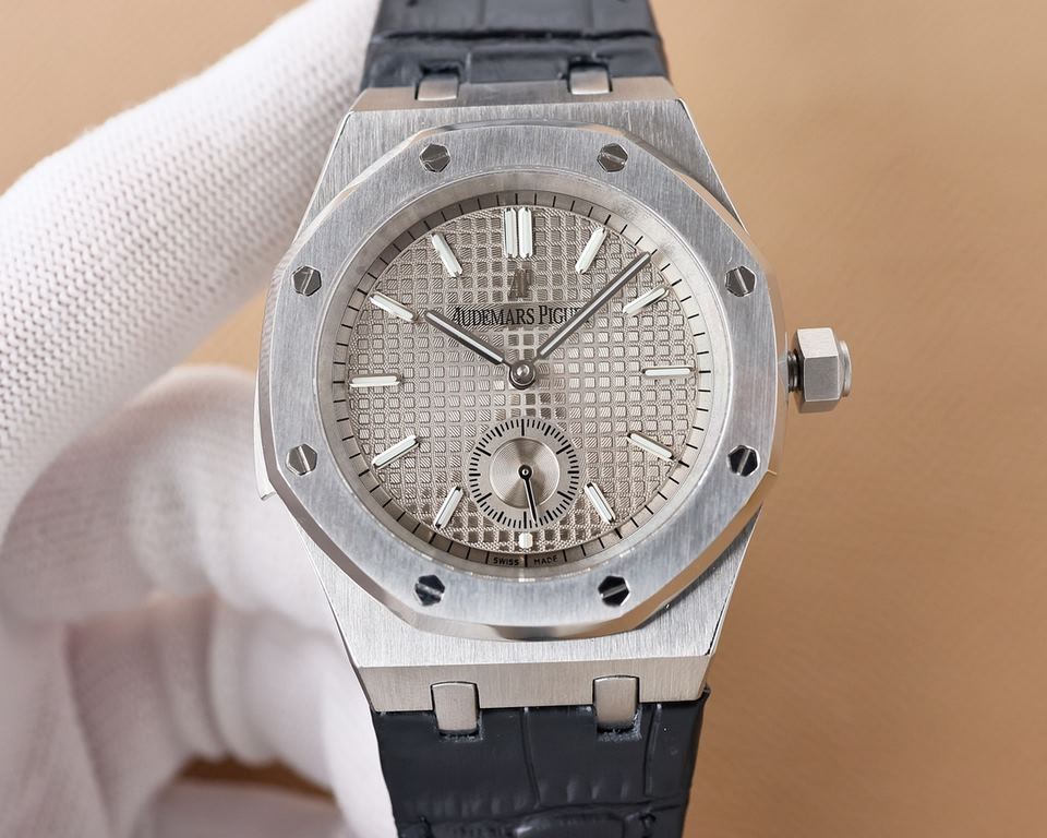 Audemars Piguet Royal Oak 1252 two and a half needle shock on the line, the achievement of the peak of the steel table - the interpretation of the strength of the reigning steel king! Genuine disassembled and molded, the