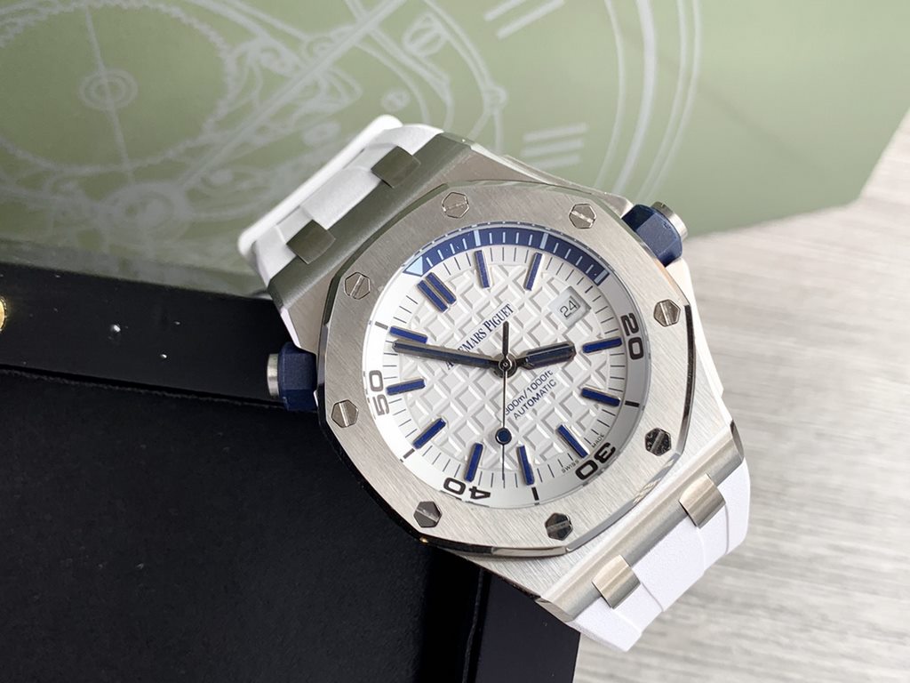 Batch with box Support Hong Kong, the United States direct mailAP Audemars Piguet 15710ST.OO.A002CA.01 Royal Oak Offshore, Men's Automatic Mechanical Watch , 316L stainless steel case, size 42MM thick 14MM, with the orig