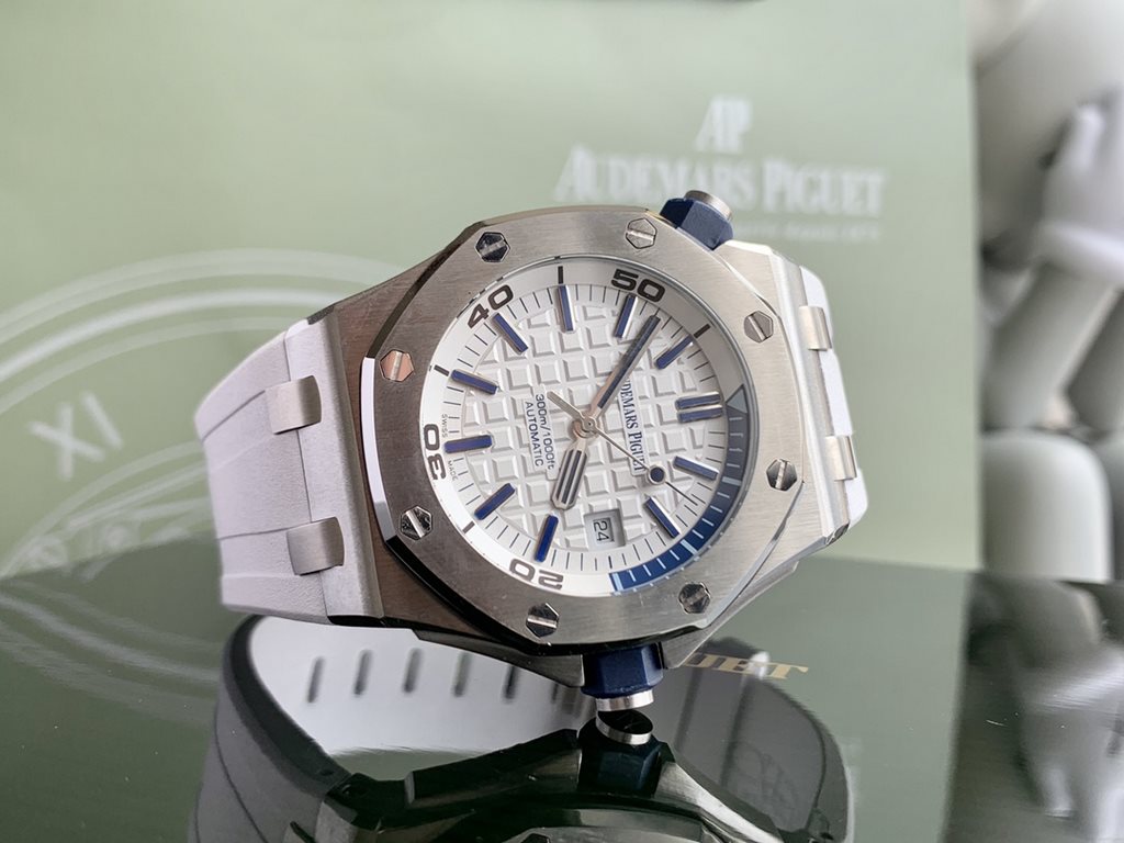 Batch with box Support Hong Kong, the United States direct mailAP Audemars Piguet 15710ST.OO.A002CA.01 Royal Oak Offshore, Men's Automatic Mechanical Watch , 316L stainless steel case, size 42MM thick 14MM, with the orig