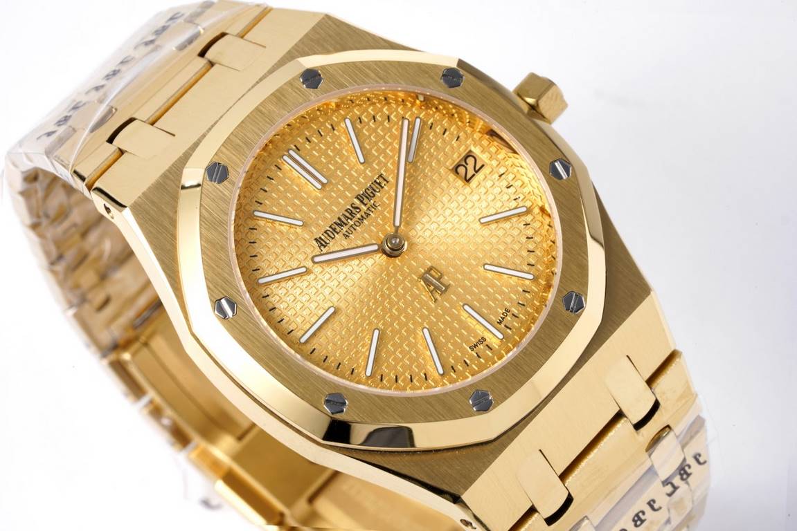 BF gives back to new and old customers by creating the most cost-effective AP Steel King - Audemars Piguet Royal Oak 15202 Collection39 mm diameter stainless steel case with dial engraved with Petite Tapisserie decorativ