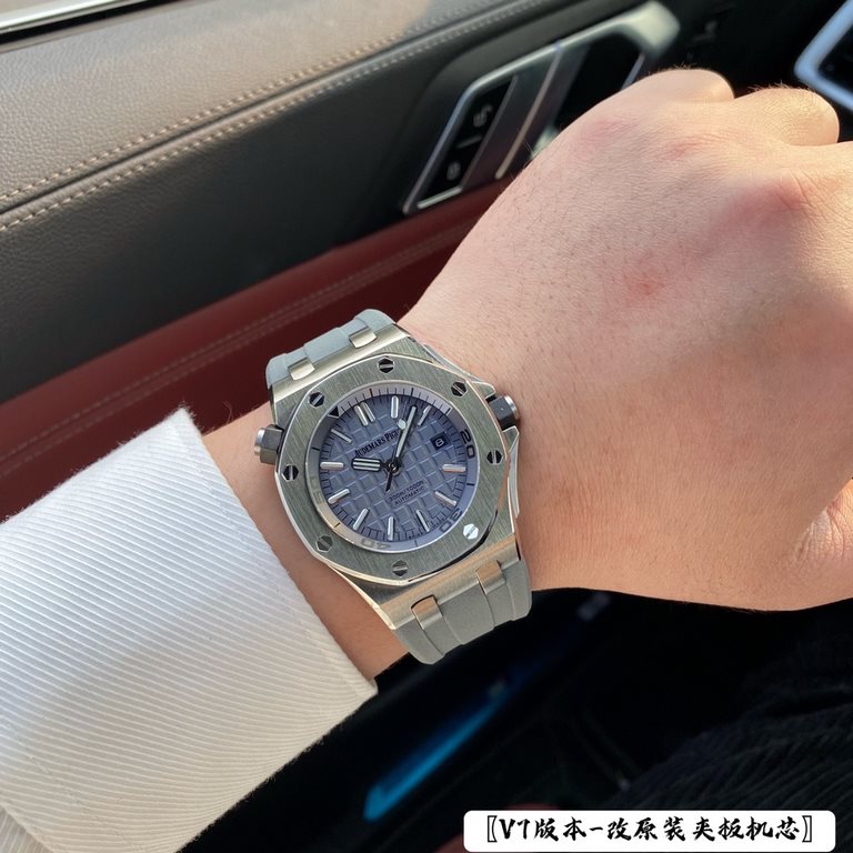 Audemars Piguet Royal Oak Offshore 15703 series, finally the octagonal bezel unique to A.P expresses the angular lines, equipped with the original consistent Cal.3120 movement, stable performance, dial size 42mm, 300 met