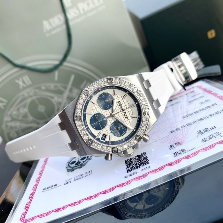 Lot with box Support Hong Kong, USA direct shippingThe latest Royal Oak Offshore series of chronograph quartz watches, one of the hottest Audemars Piguet women's watches of the moment! A.P - Audemars Piguet Royal Oak Off