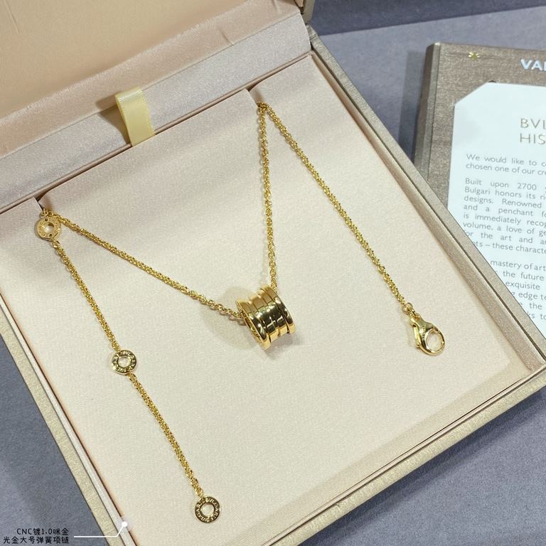 V gold material Coarse chain   CNC authentic open version, fine engraving plated with mickey gold, Bvlgari Seiko large light gold spring necklace High version shipped      perfect replica authentic      to be on fire ah 