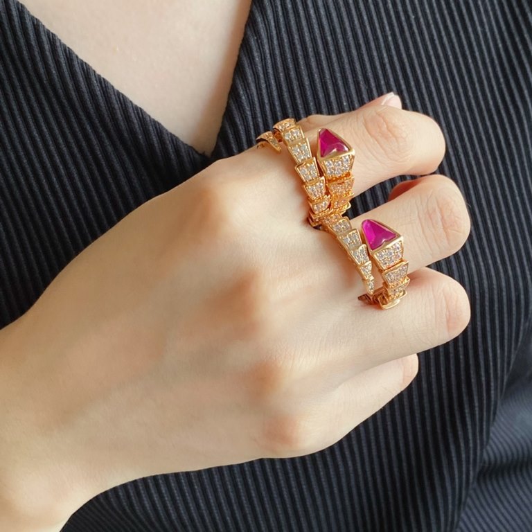 In V gold BVLGARI Bulgari Premium single band red head snake ring   even size. Capture the charm, seduction and captivating sensuality of the Serpenti ring in a mesmerizingly stunning design that pays homage to its spiri