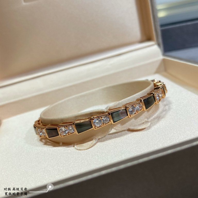 V gold plated with imitation gold BVLGARI Bvlgari Haute Couture Edition Wide Snake Bone Bracelet   The delicate and alluring lines of the design are adorned with brilliant diamonds   so that dominance can also be feminin