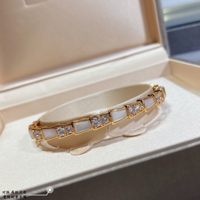 V gold plated with imitation gold BVLGARI Bvlgari Haute Couture Edition Wide Snake Bone Bracelet   The delicate and alluring lines of the design are adorned with brilliant diamonds   so that dominance can also be feminin