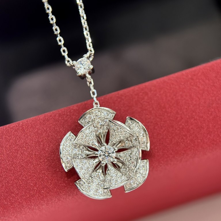 C451   BV home temperament   skirt necklace Luxury   Germany imported S925 sterling silver Platinum-plated material Imported high-carbon diamonds A must-have for celebrities now! It took one revision to make such a satis