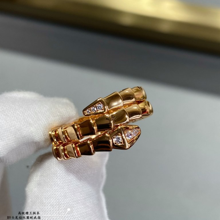 V gold material Size 5678. bvlgari premium head and tail diamonds three circle snake ring   true fragrance collection... The real thing is simple and generous More beautiful than the price of full diamonds Exquisite work