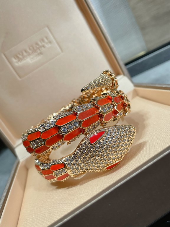 (Actual Price) Bvlgari Orange Snake Bracelet in Sub-Gold Fashion High-end Bvlgari Snake Bracelet Luxury Snake upgraded version  BVLGARI Fire   imported technology  high carbon diamonds, the inner circle is perfect Skelet