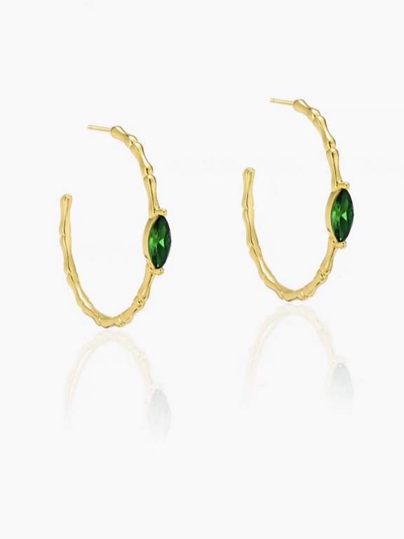 BOTTEGA VENENTA New BV Earrings The distinctive design and individuality of these earrings will change your impression of traditional earrings and make them glamorous.