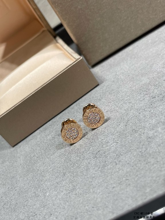 CNC pair version V gold plated micro gold   Bvlgari high-grade full diamonds round cake earrings  original flying saucer earplugs  high-end customized to achieve visual comparable to real gold and real diamonds   ultra-b