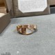 V gold plated with imitation gold BVLGARI classic reproduction Bvlgari Premium Mother-of-pearl Snake Ring    delicate and enchanting line design, decorated with bright diamonds   so that the domineering can also have a f