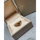 V Gold Material Premium Edition. Yardage 5678. bvlgari narrow version single bezel head and tail diamond snake ring  , true fragrance collection... Simple and generous in kind, beautiful price Exquisite workmanship Using