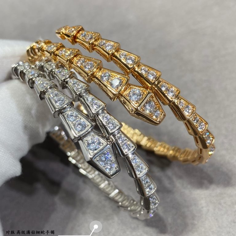 V gold material Pair version Bulgari Premium full of diamonds fine snake bracelet, electroplated 1.0 micron gold layer, non-allergenic, classic models recommended.