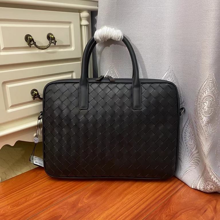 ￥ Bottega  bv new large woven leather strips! Soft delicate fetal cow waxing leather handbag, Tips soft delicate fetal cow leather leather slightly small scratch pattern is normal, perfect type customers should be carefu