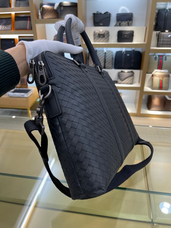 Original official website model L20201# top original single goods BV counter shoulder backpack, head layer fetal cowhide, high-end atmosphere, fashionable and tasteful, with smooth zipper, Italian calf leather, soft and 