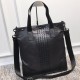 Tote crossbody men's bag Italian customized fetal cowhide  pure hand-woven, low-key luxury! Black. SIZE 33434cm