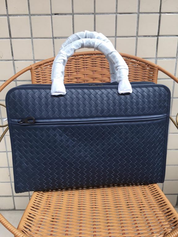 Pure Tire Cow Navy Blue Briefcase 40.5x29x6