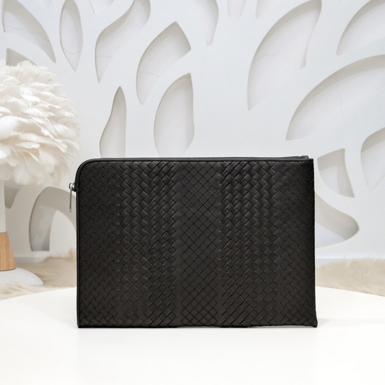 BV-latest men's clutch bag   original quality official synchronization using the top waxed tire cowhide feel awesome counter original hardware unique design style perfect to the extreme details of the workmanship exquisi