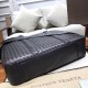 Italian original custom-made tire cowhide   Luxury handmade seamless weaving Counter original gunmetal color accessories    Strong business atmosphere Low-profile  leather the more you use it, the more oily    Multi-comp