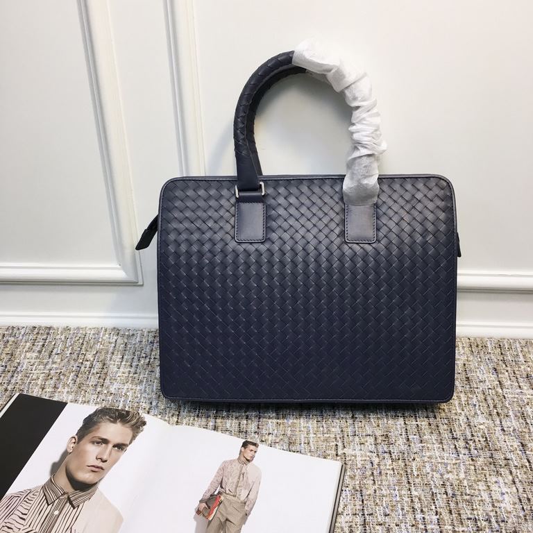 Briefcase, hand-woven from top quality fetal cowhide leather    essential items for career men   men's hand withdrawals   practical show enterprising  Size 386.530cm