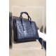 In the pursuit of fashion at the same time, must remember the quality, B @ bring you an unprecedented challenge, is a new full soul and personality, top original fetal cowhide men's explosive briefcase, deep blue fashion