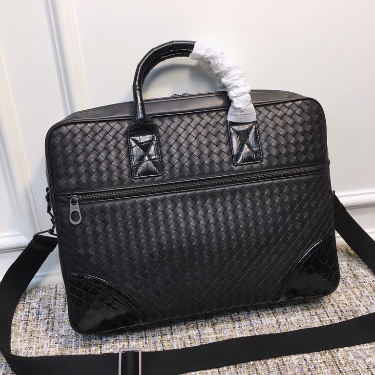 The king of briefcases, the Top Tire Cowhide Quilted Crocodile Briefcase features classic styling with hand-woven detail trim. Fiber lining with double zipper head for easy access, top crocodile leather handles and with 