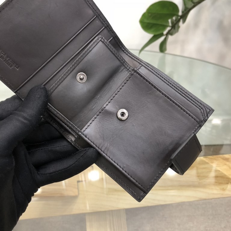 BV latest explosive models to come   men's wallet, see clearly Oh my family this is the use of imported fetal leather material 100% pure imported first layer fetal leather carefully crafted, handmade comparable to the co