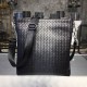 Men's Crossbody Messenger Bag  The bag type is so simple No LOGO秘秘,as well known to the world Upholding the tradition of handmade  Tire cowhide leather seamless weaving Gunmetal color electrophoresis fittings   ♂Low-prof