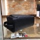 BV overseas original single quality counter synchronization ruthless goods to attack the top waxed cowhide, counter original single hardware, unique design style perfect to the extreme! Let fashion become endless [strong