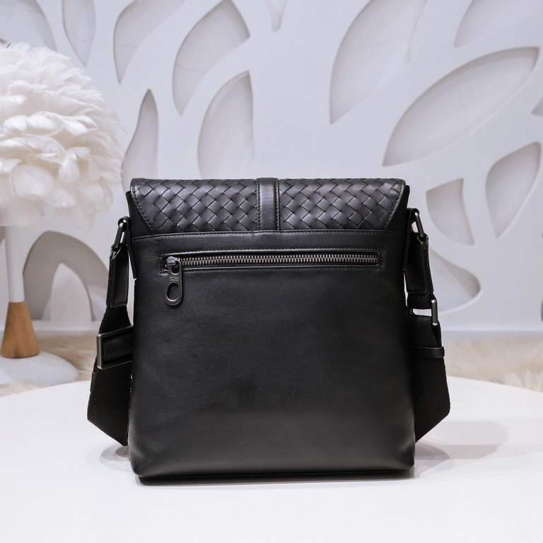 BV-latest men's crossbody bag   original quality official synchronization using the top waxed tire cowhide feel awesome counter original hardware unique design style perfect to the extreme details of the workmanship exqu